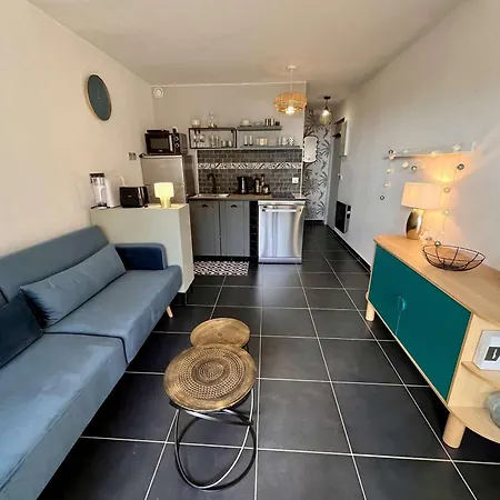 De Charme Avec Terrasse, Piscine Et Tennis A - Fr-1-226b-236 Apartment *