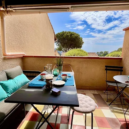 De Charme Avec Terrasse, Piscine Et Tennis A - Fr-1-226b-236