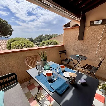 De Charme Avec Terrasse, Piscine Et Tennis A - Fr-1-226b-236 * La Croix-Valmer